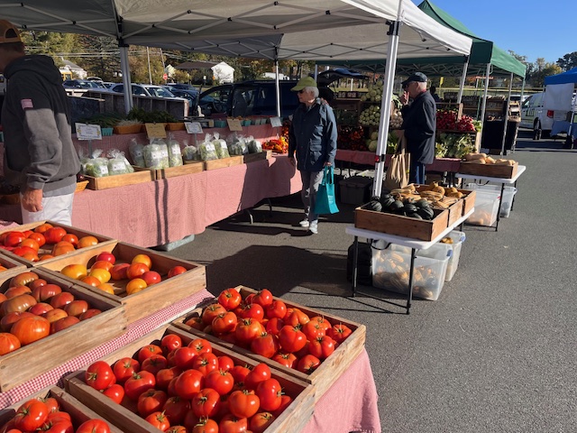 Fresh produce display